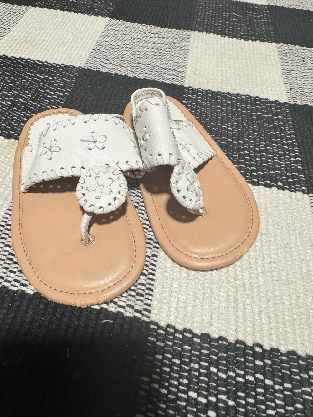 Jack Rogers White Floral Leather Toe-Loop Sandals for Kids